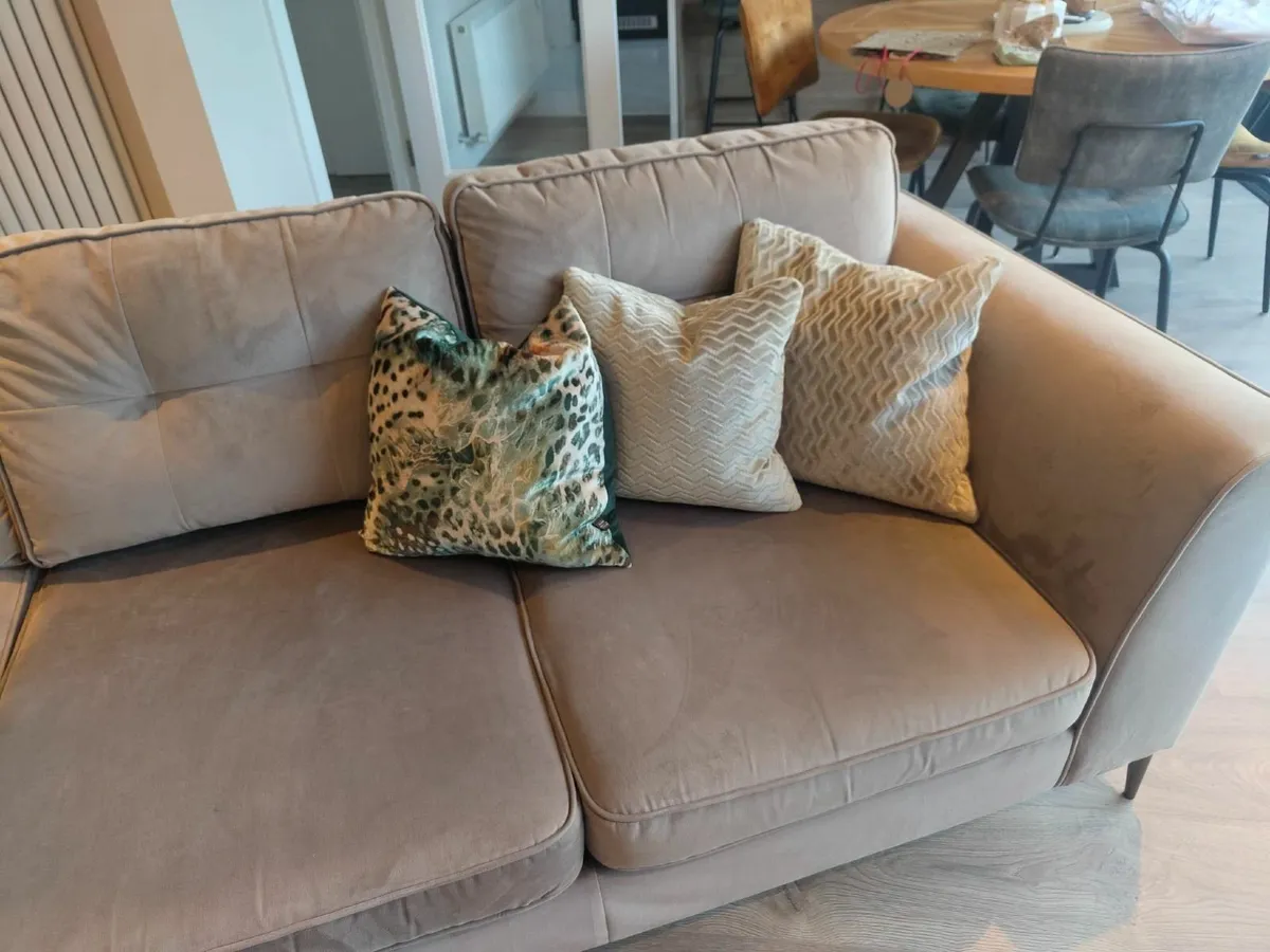 Loren Small Chaise Sofa (Diamond Furniture) - Image 3