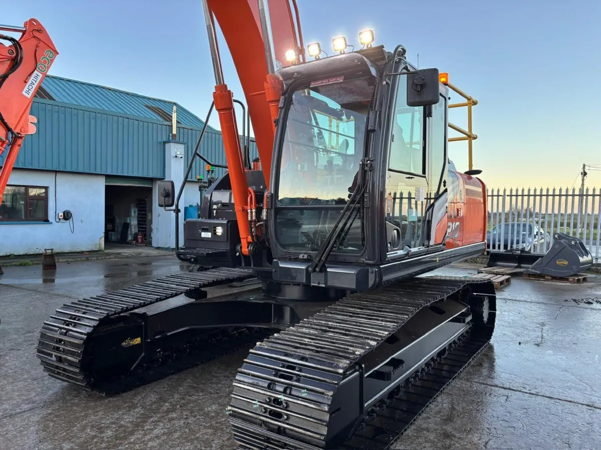 Hitachi ZX210LC-7 2023 - Image 3