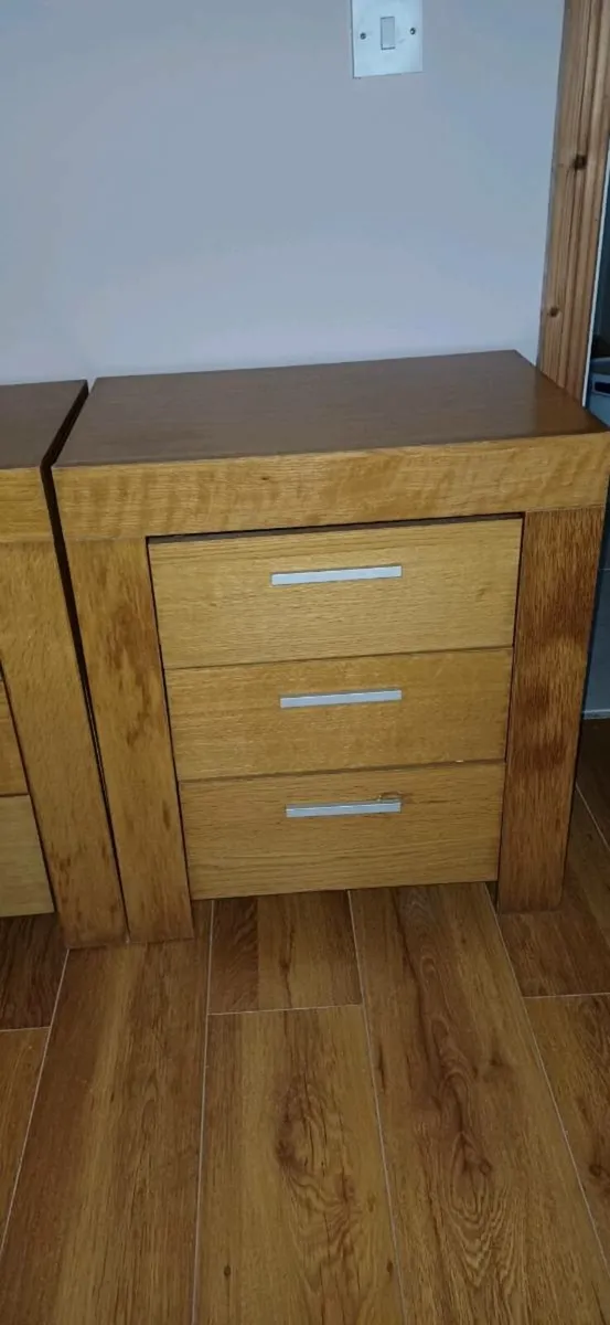 2 sturdy bedside lockers - Image 2