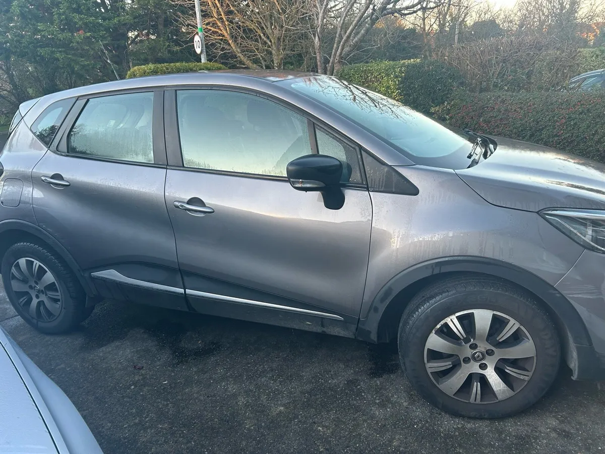 RENAULT CAPTUR MANUAL PLAY DCI 90 MY18 5DR - Image 3