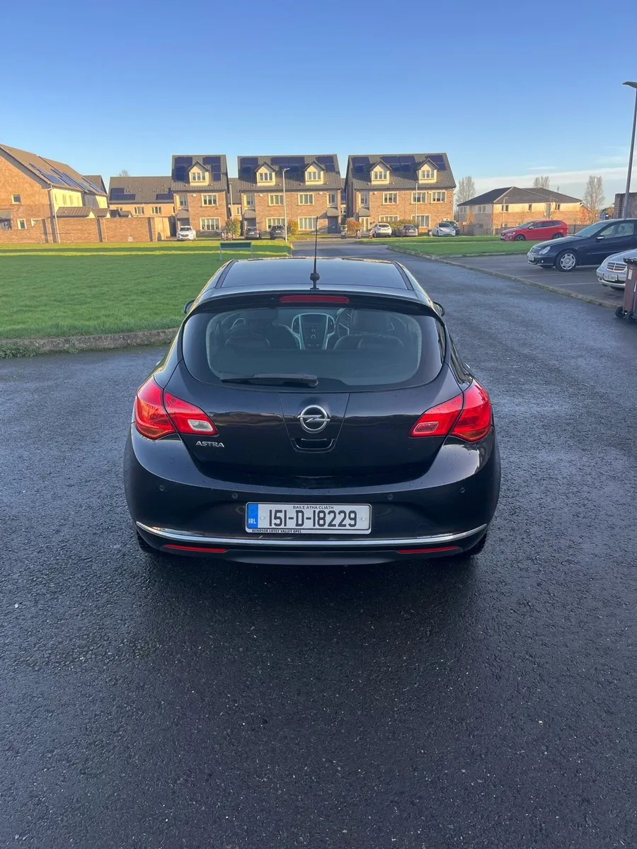 Opel Astra 2015 - Image 3