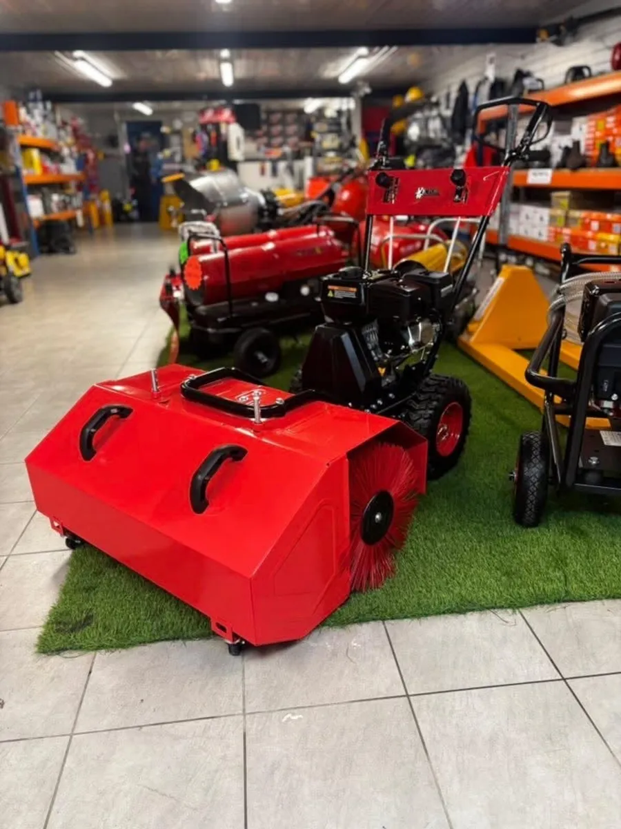 Victor Petrol Sweeper - Image 2