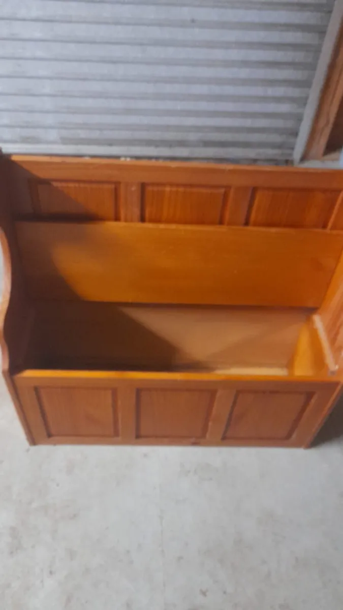 Storage bench, TV stand - Image 2