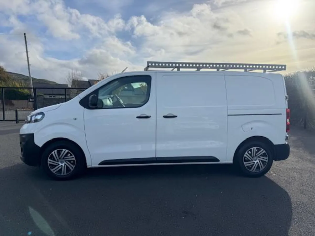 Vauxhall Vivaro - Fully Serviced - Image 4