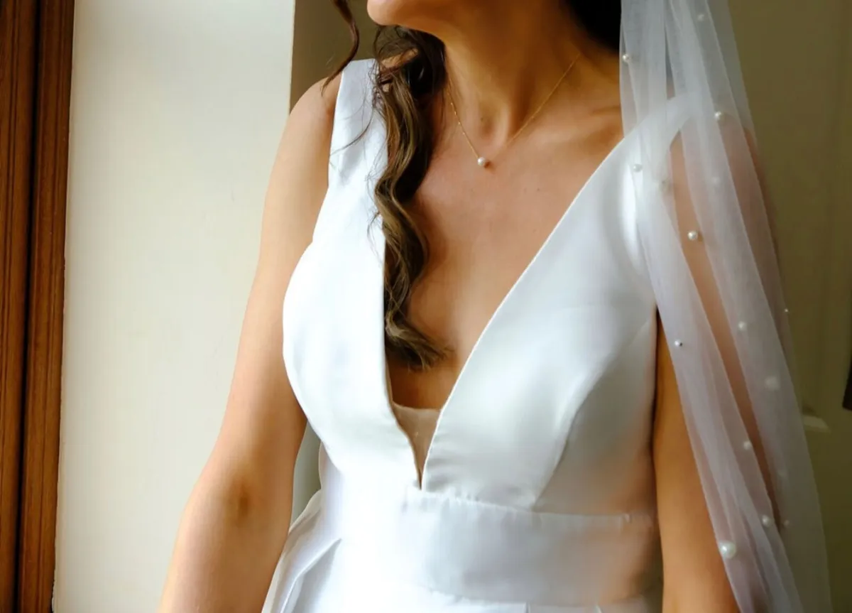 Wedding dress - Image 1