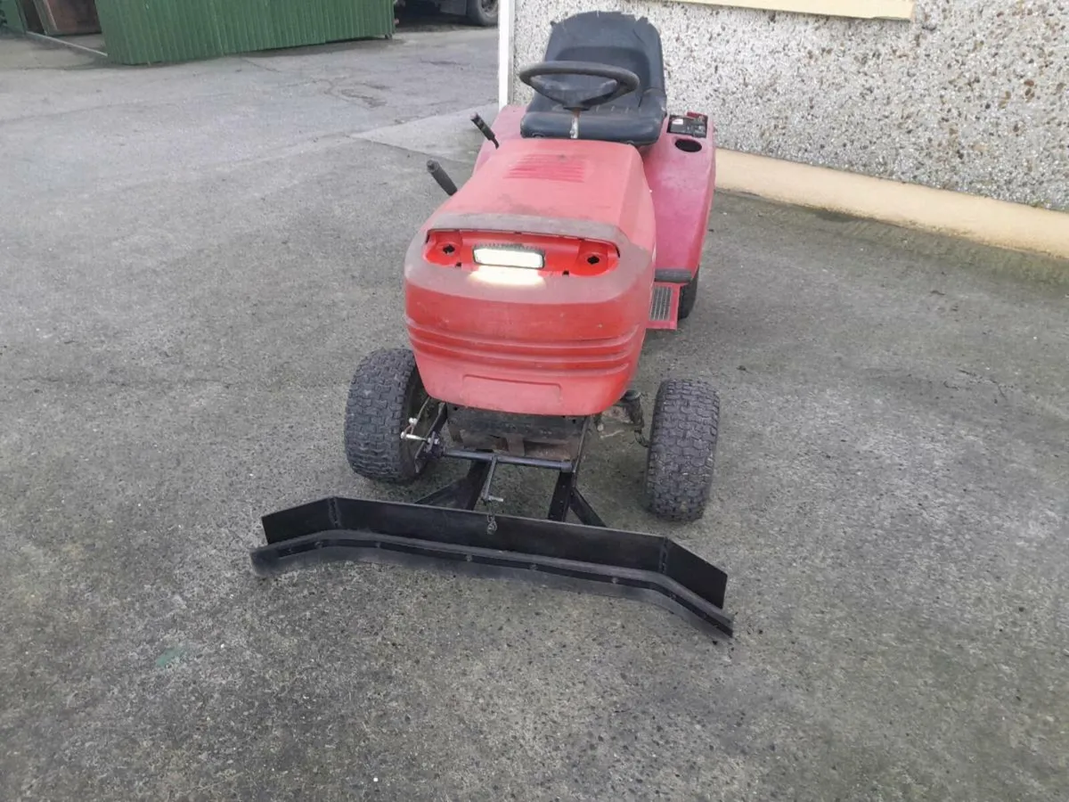 Ride On Scraper - Image 2