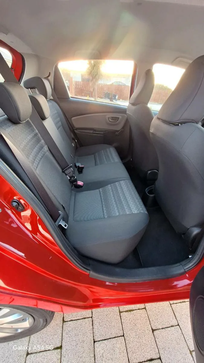 Toyota yaris - Image 4