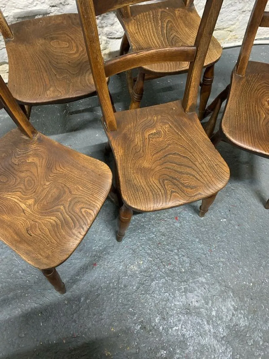 Set of 5 Antique Elm Farmhouse Chairs. - Image 4