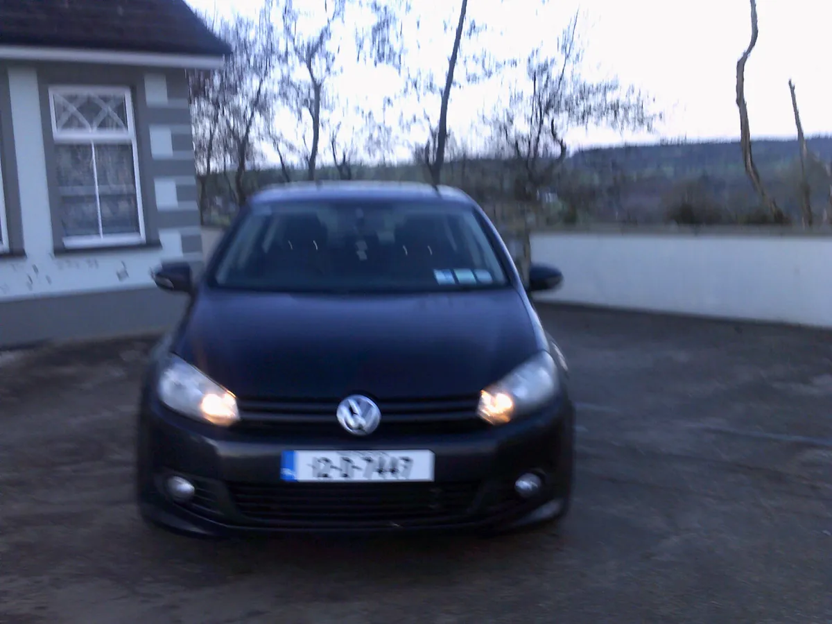 Volkswagen Golf 2012 - Image 2