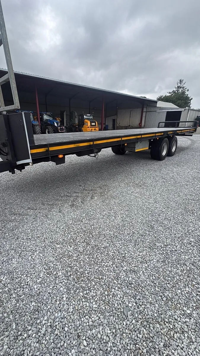 Bale trailer - Image 3