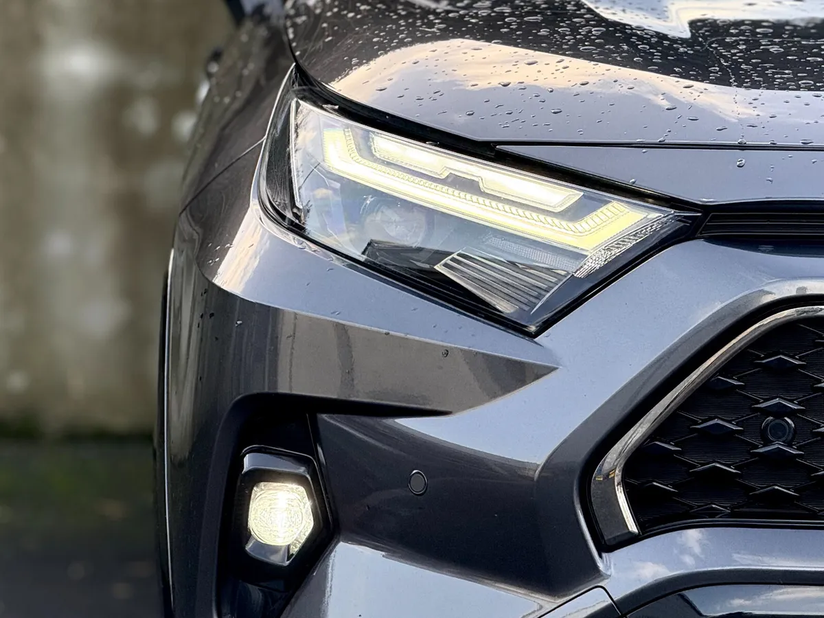 Toyota RAV4, 2023, DYNAMICS PHEV AUTO 4WD - Image 4