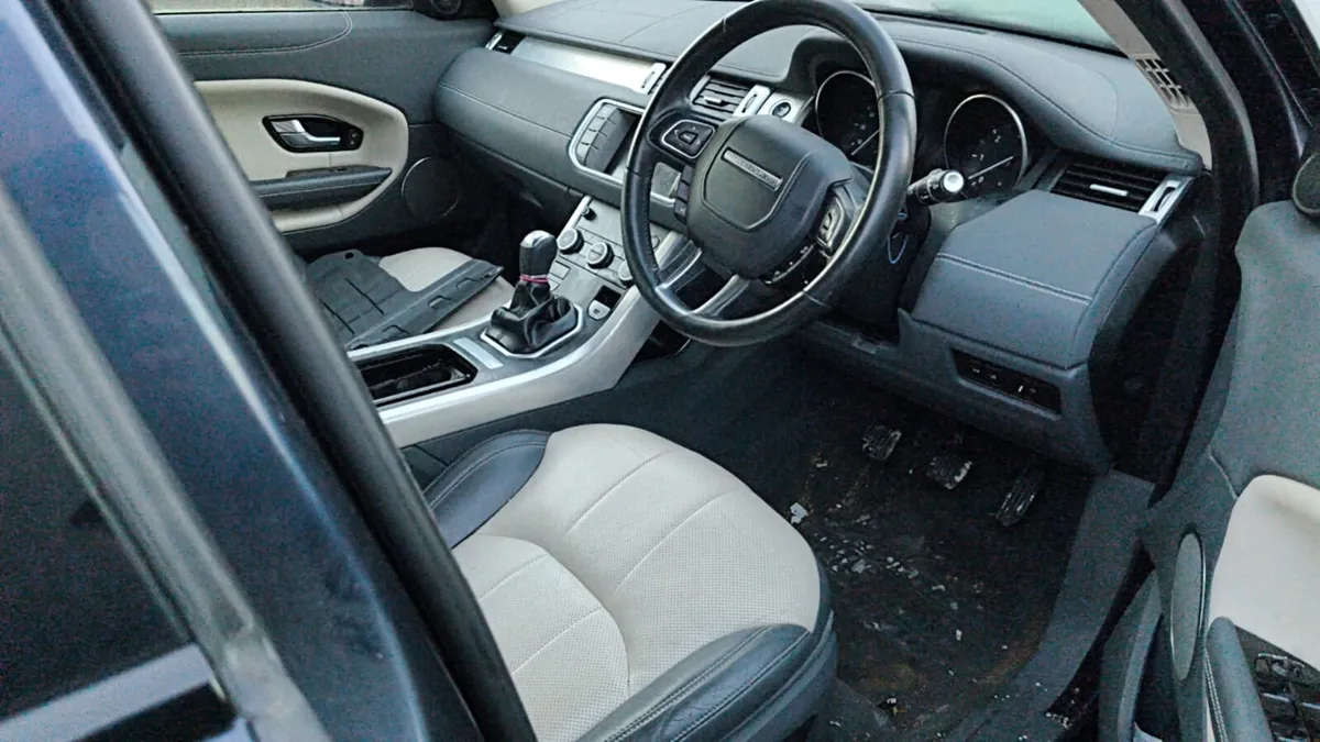 2017 LAND ROVER RANGE ROVER EVOQUE  FOR BREAKING! - Image 4