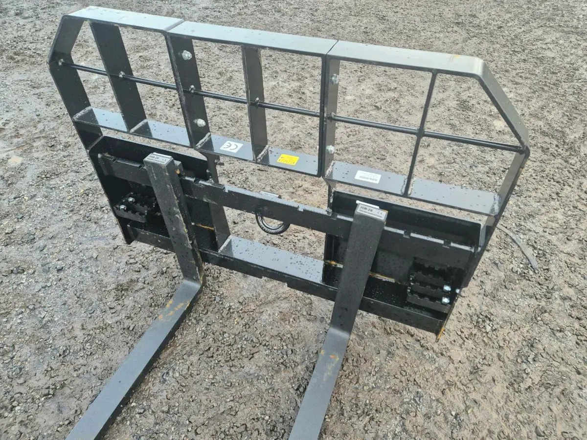 Skidsteer pallet forks - Image 4