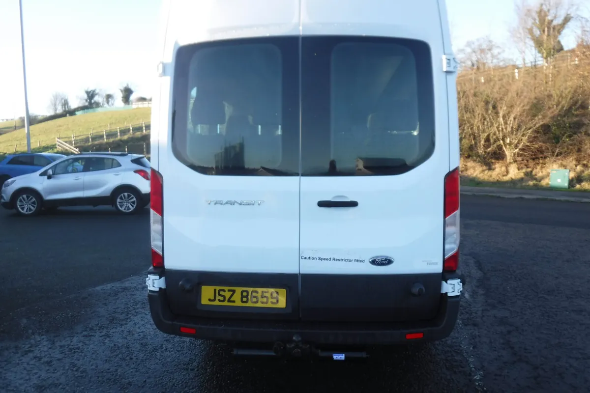 Minibus 2017 Ford Transit 17 seater with tachograp - Image 4