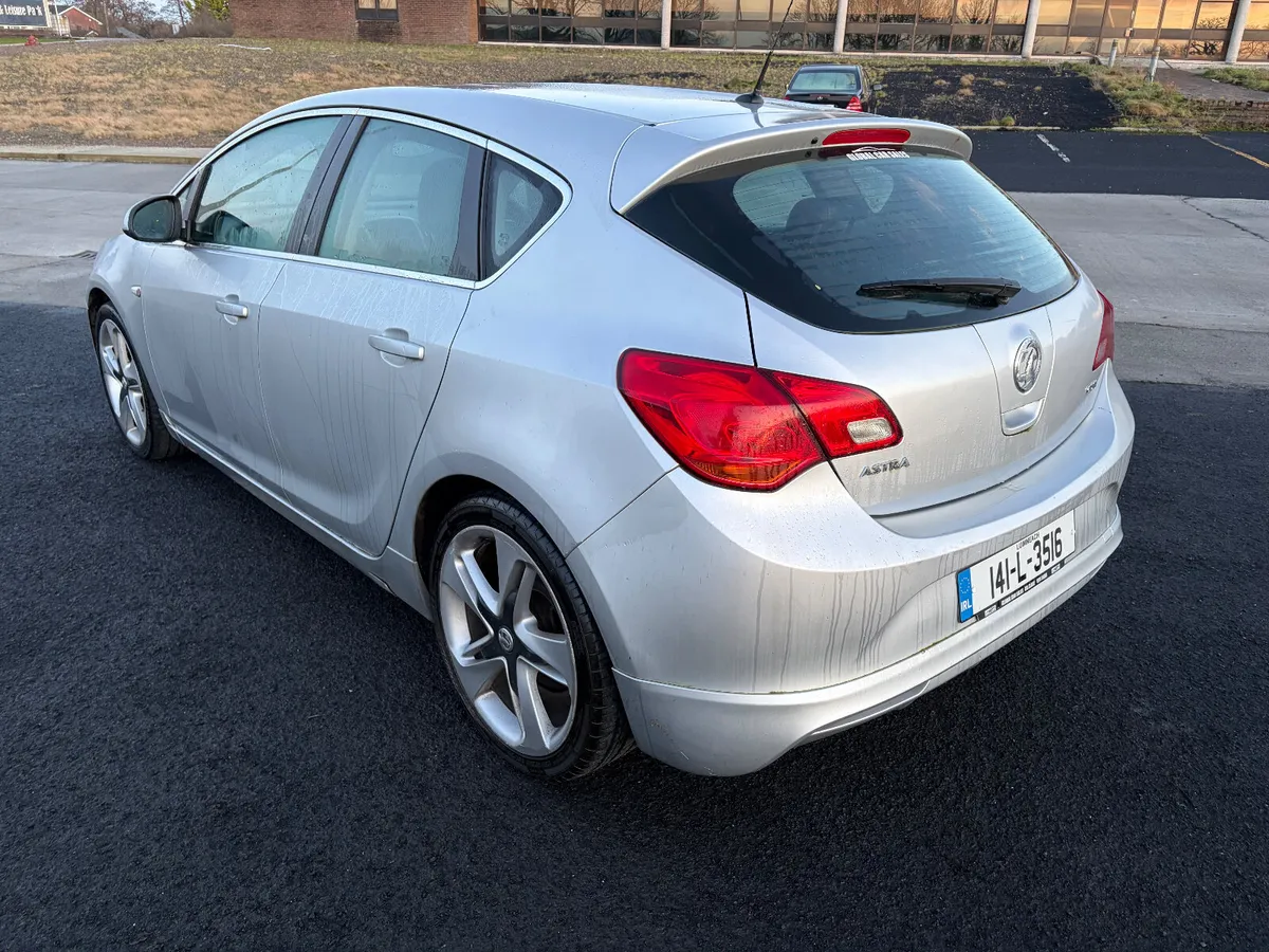 2014 VAUXHALL ASTRA 1.7 CDTI LIMITED EDITION - Image 4