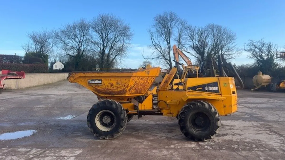 2010 Thwaites 6 Ton Swivel Dumper - Image 1