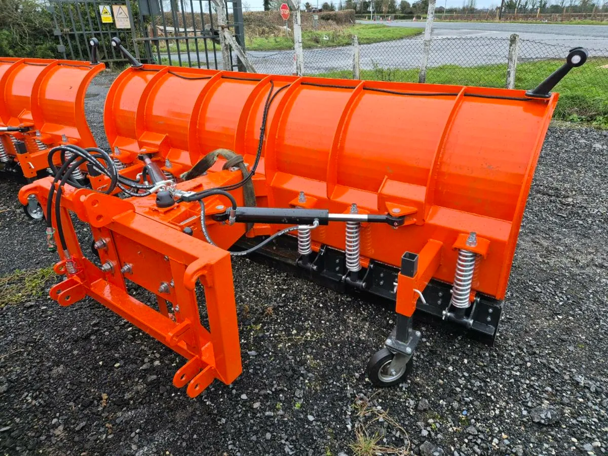 Snow ploughs - Image 3