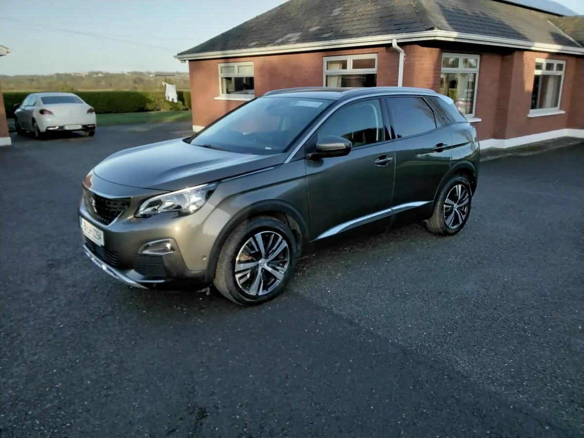 2019 Peugeot 3008 Automatic Diesel Low Klms - Image 2