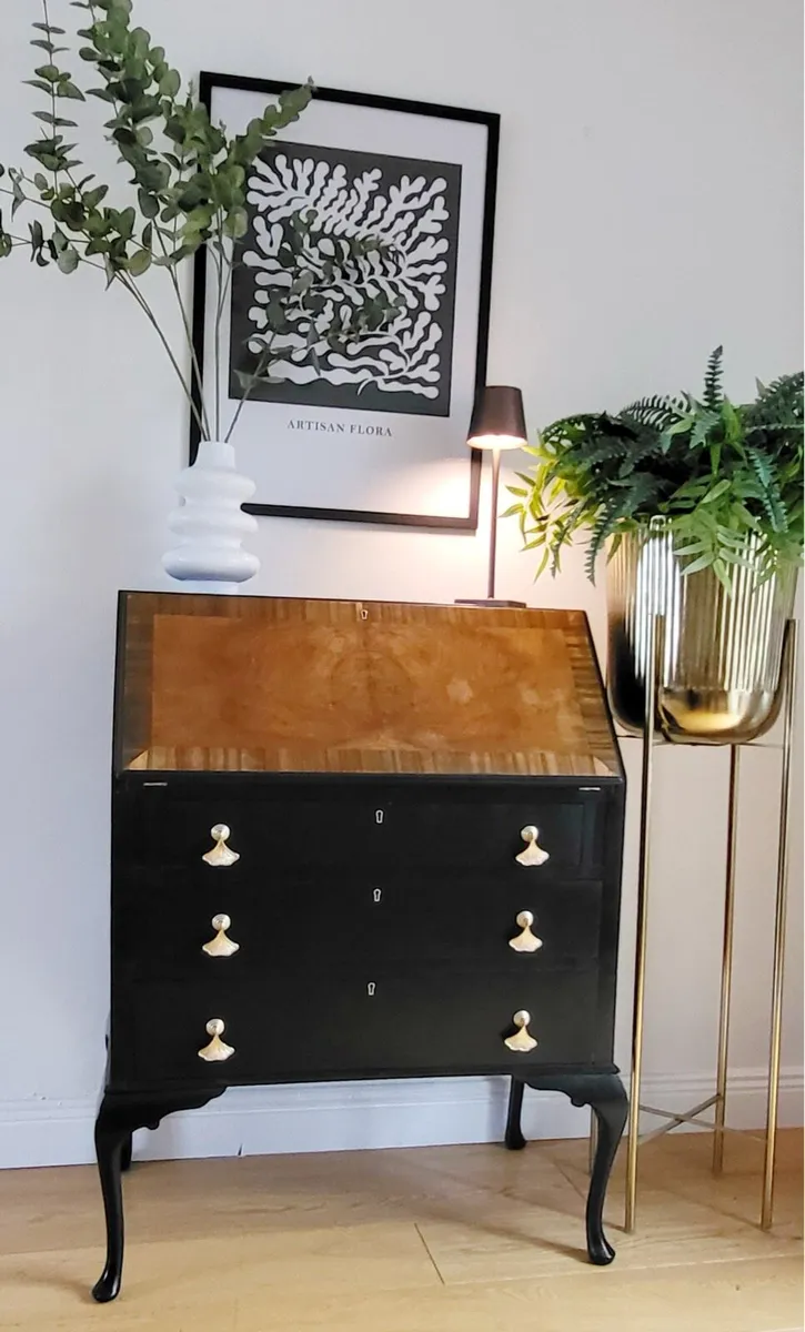 Beautiful antique writing burea - Image 4