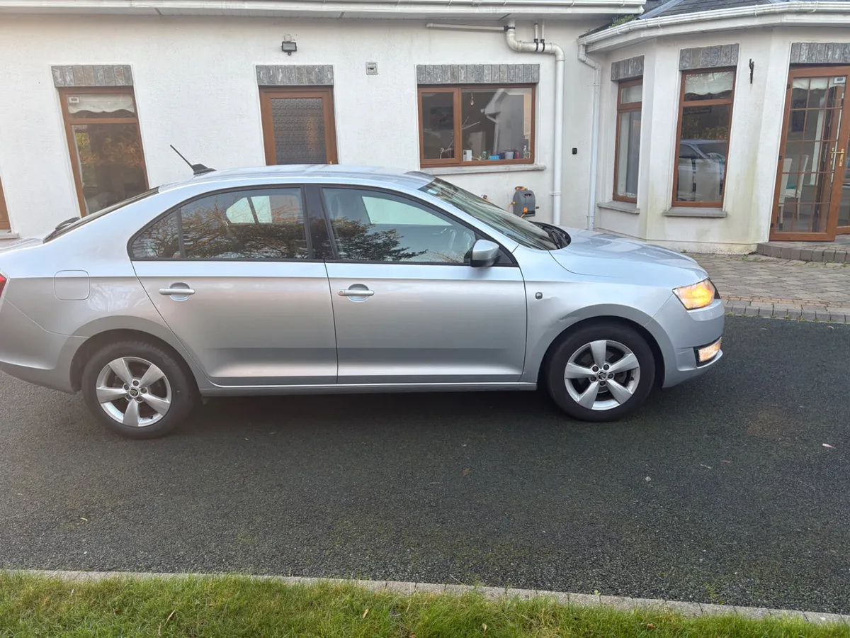 142-Skoda -Rapid -1.2 -Hatchback - Image 4