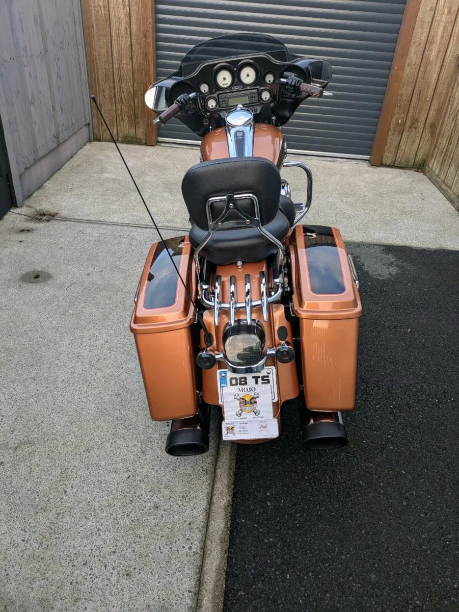 Harley Davidson Street Glide - Image 1