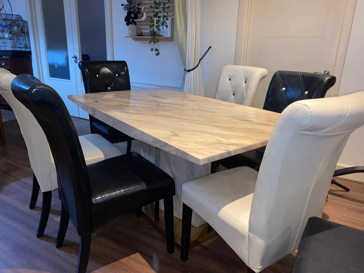 Dinning table 6 chairs - Image 1