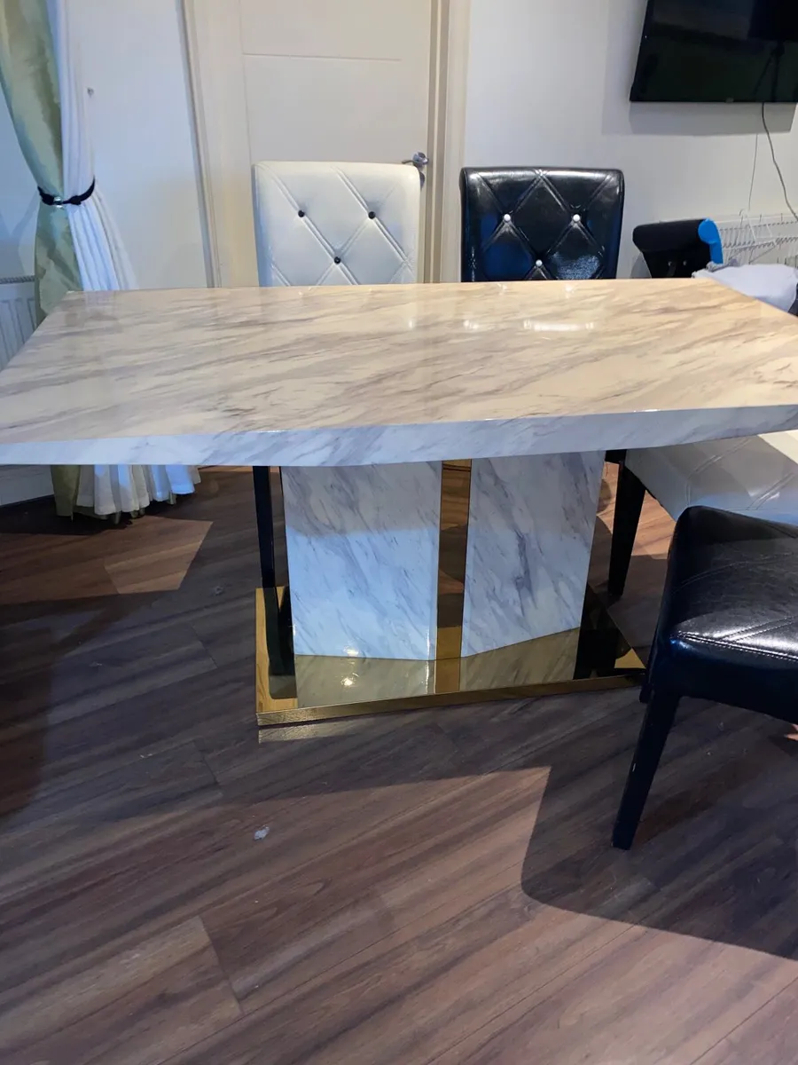 Dinning table 6 chairs - Image 3