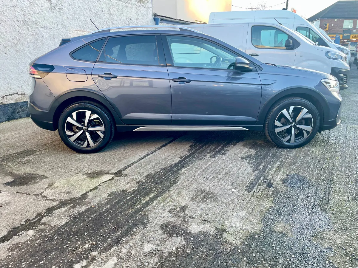Volkswagen Taigo Style 1.0TSI Petrol Manual,2022 - Image 3