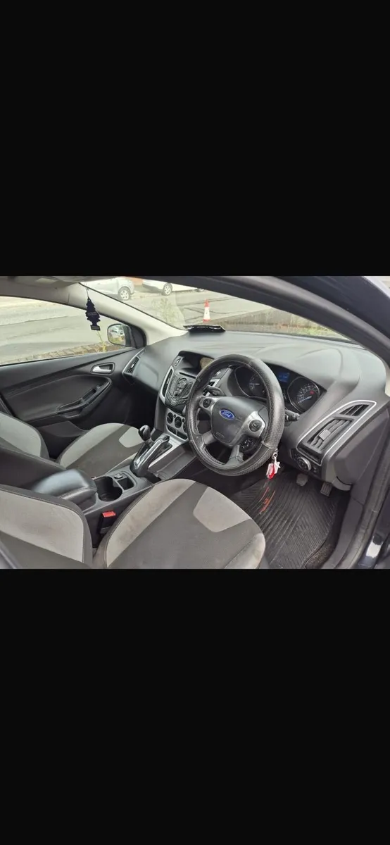 Ford focus zetec 1.6 petrol manual - Image 4