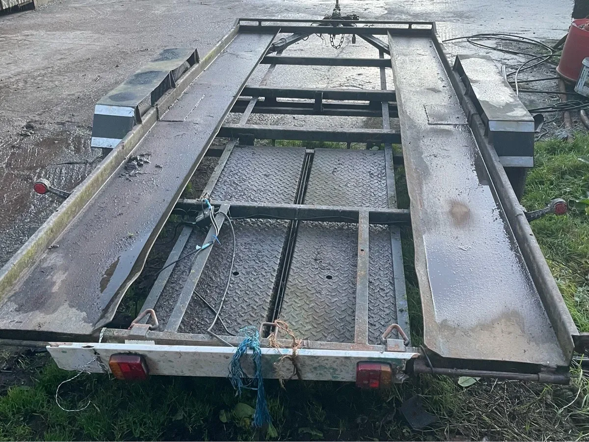 Car transporter - Image 2