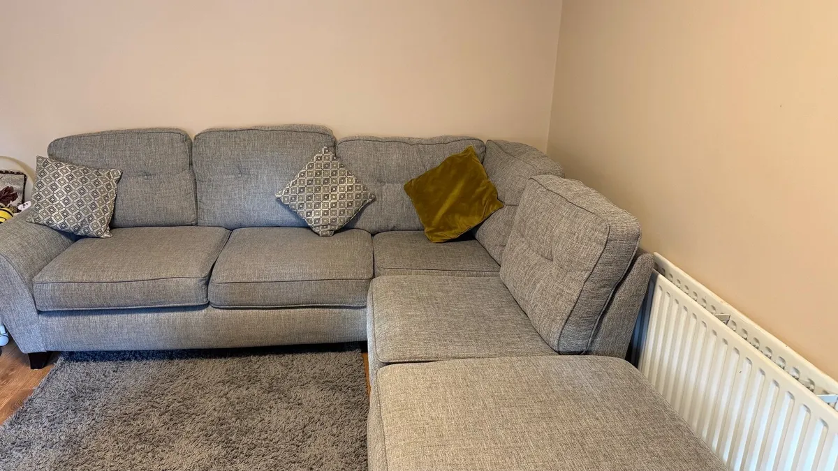 Corner sofa with footstool - Image 4