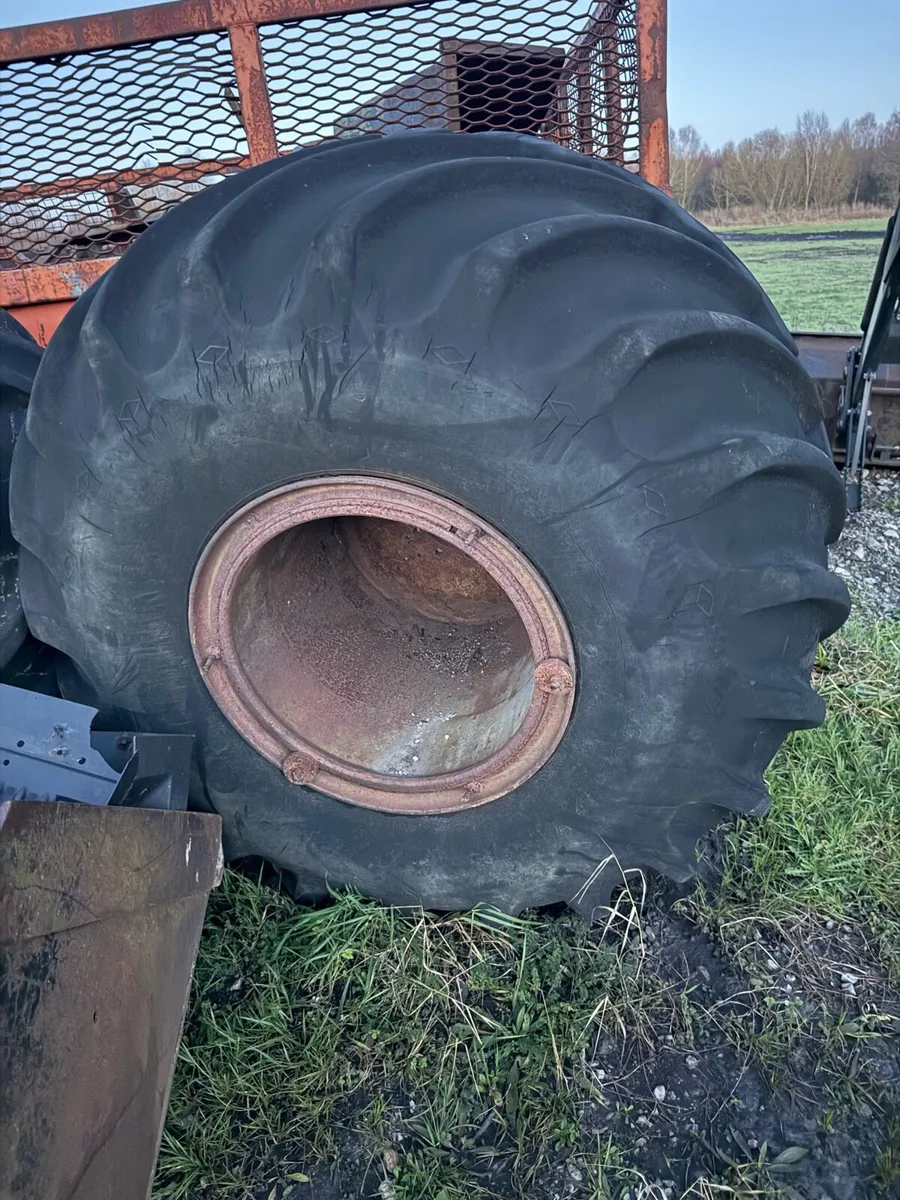 2x Wide Wheels for turf hopper/ trailer - Image 1