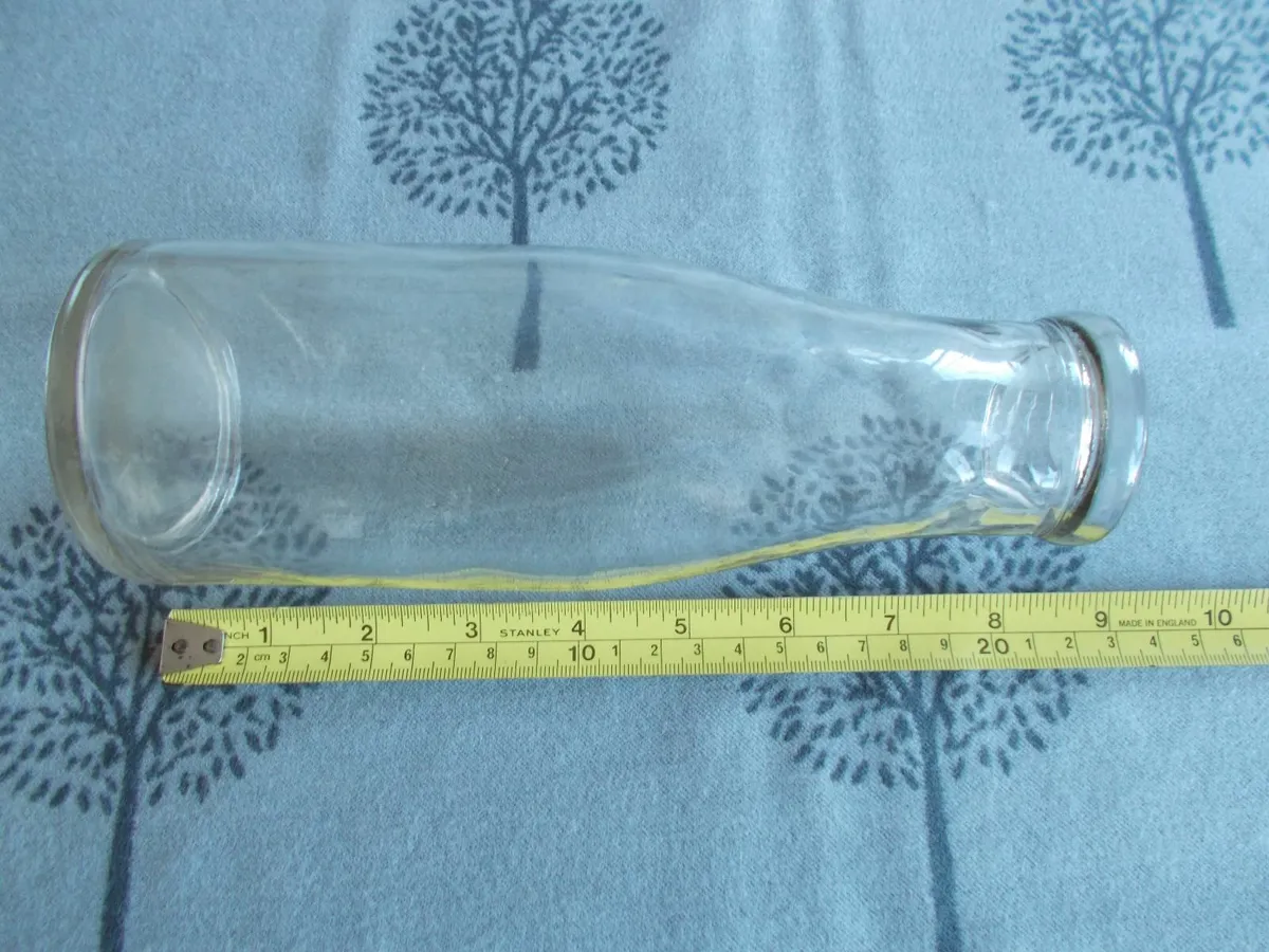 Howth Castle Demesne Dairy Milk Bottle - Image 3