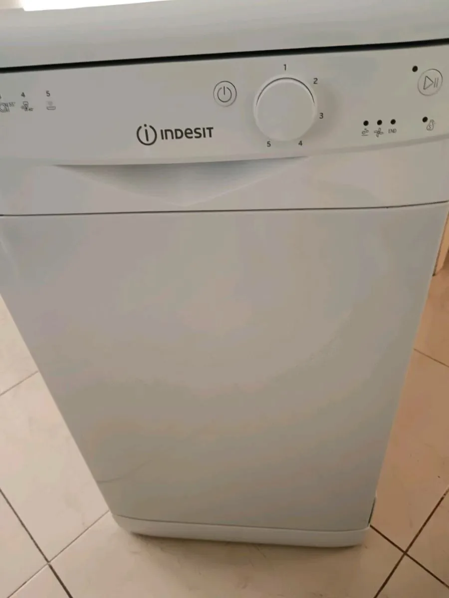 Dishwasher - Image 2