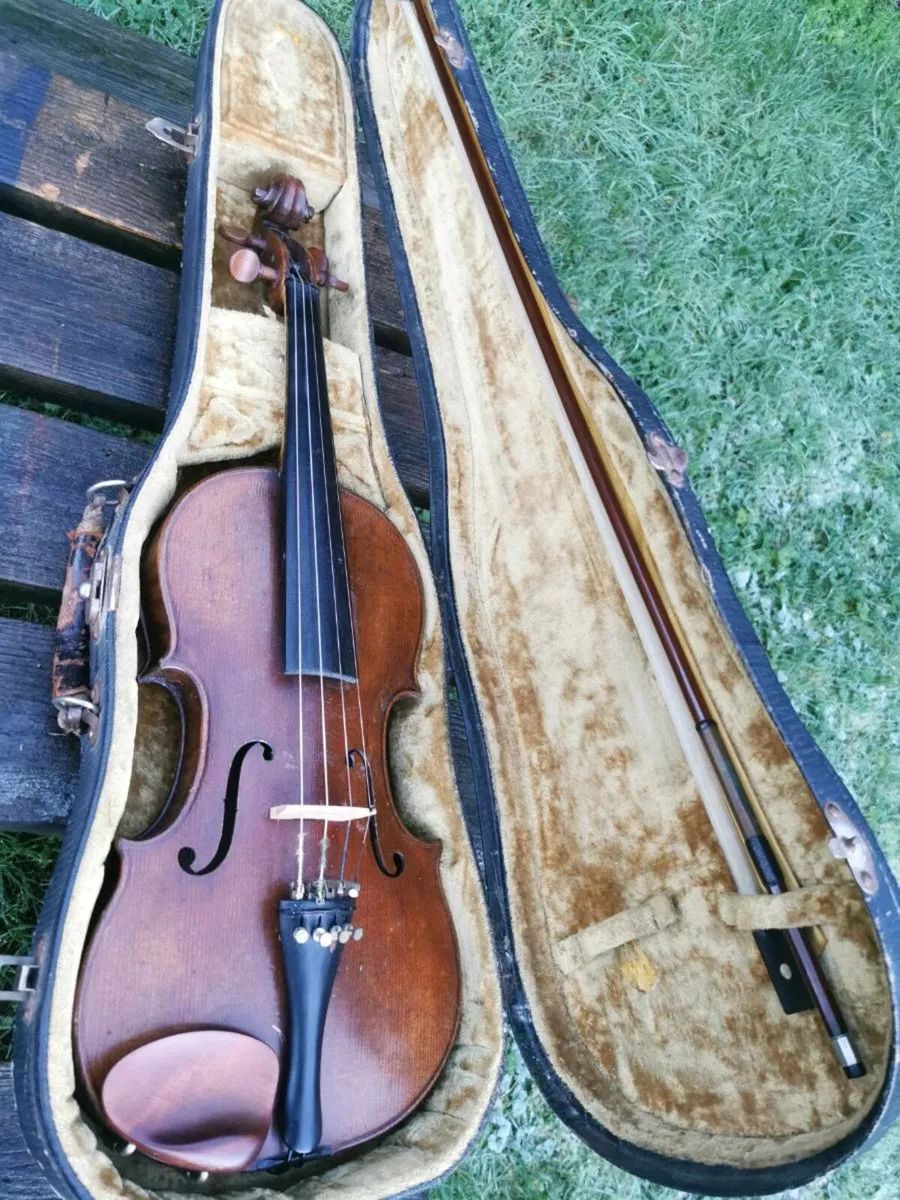 1930s Full Size Violin - Image 1