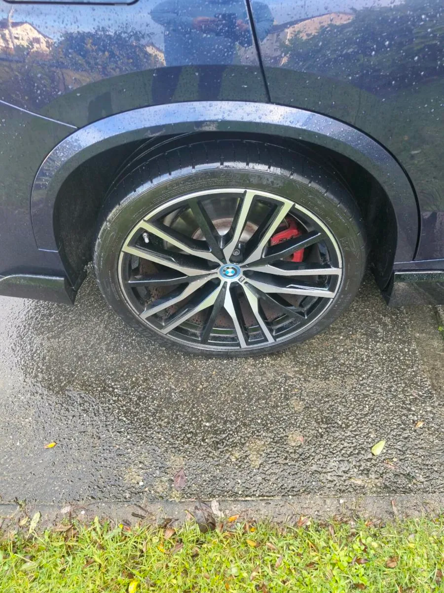 BMW X5 2022 - Image 2