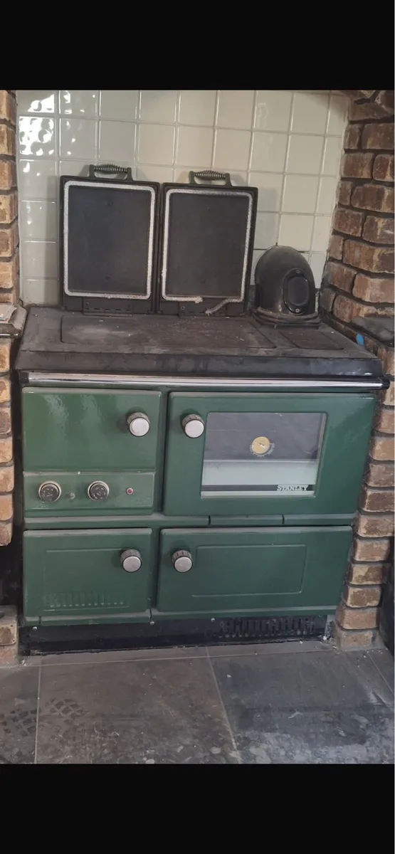 Stanley Oil Burning Range - Image 3