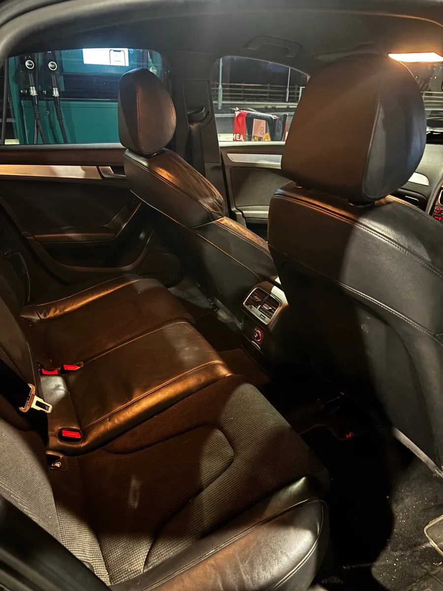 Audi A4 2011 - Image 4