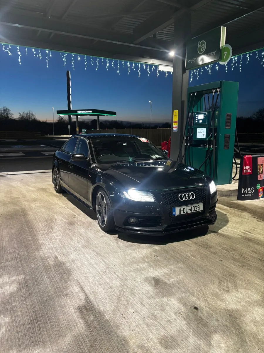 Audi A4 2011 - Image 2