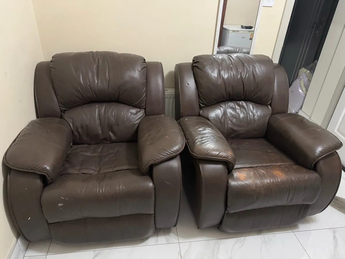 Single sofa