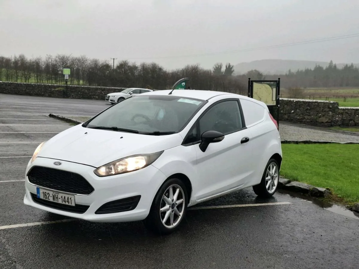 2016 ford fiesta van - Image 2