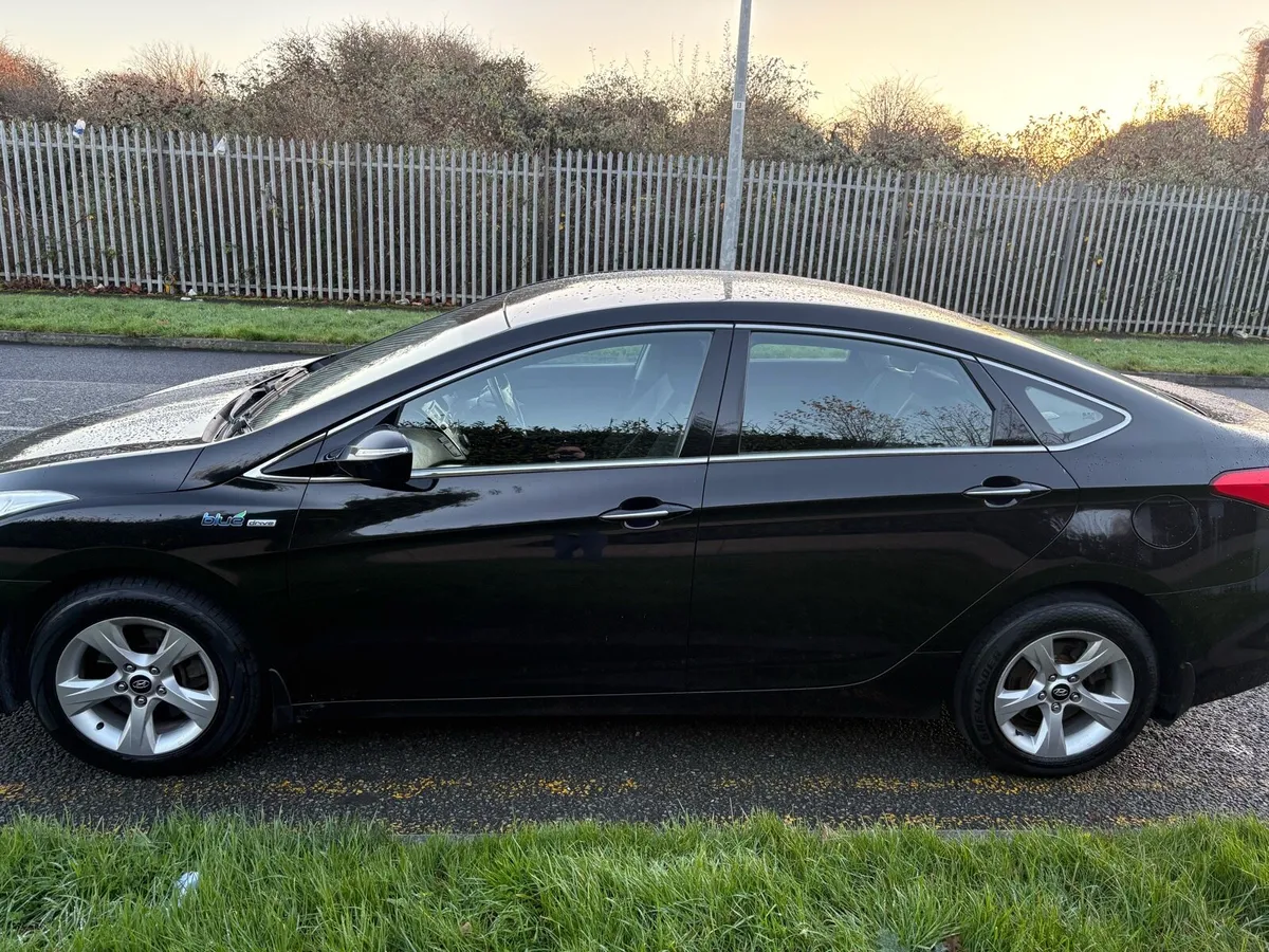 Hyundai i40 brand new NCT - Image 4