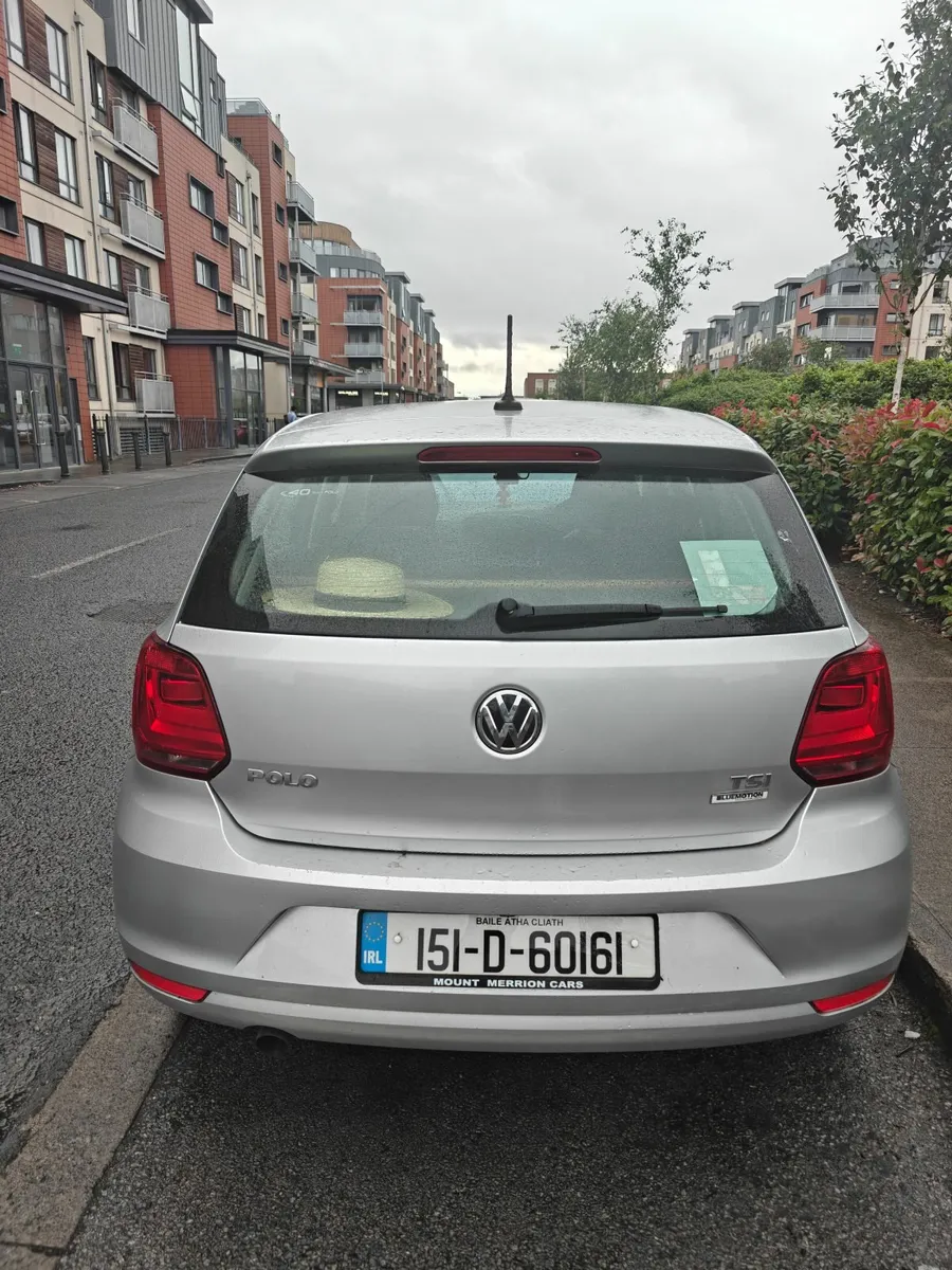 Volkswagen Polo 2015 - Image 2