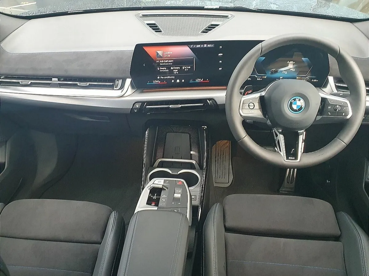 BMW iX2 eDrive20 M Sport - Image 4