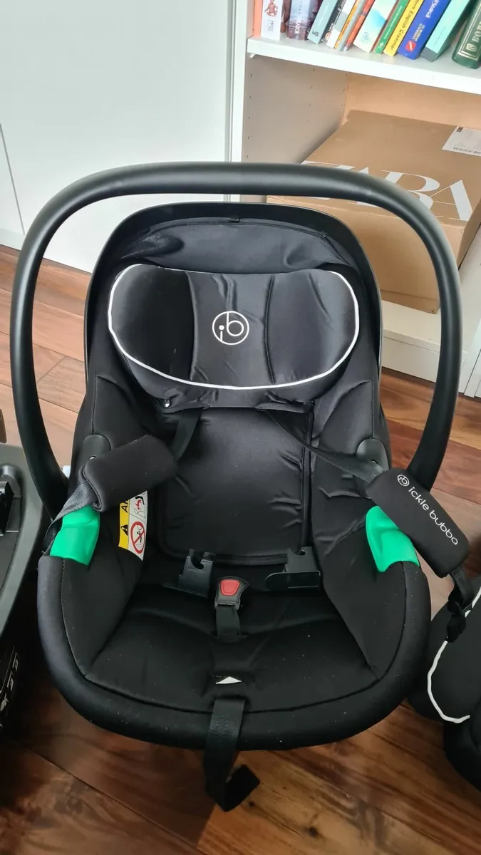 Baby Car Seat - Image 1