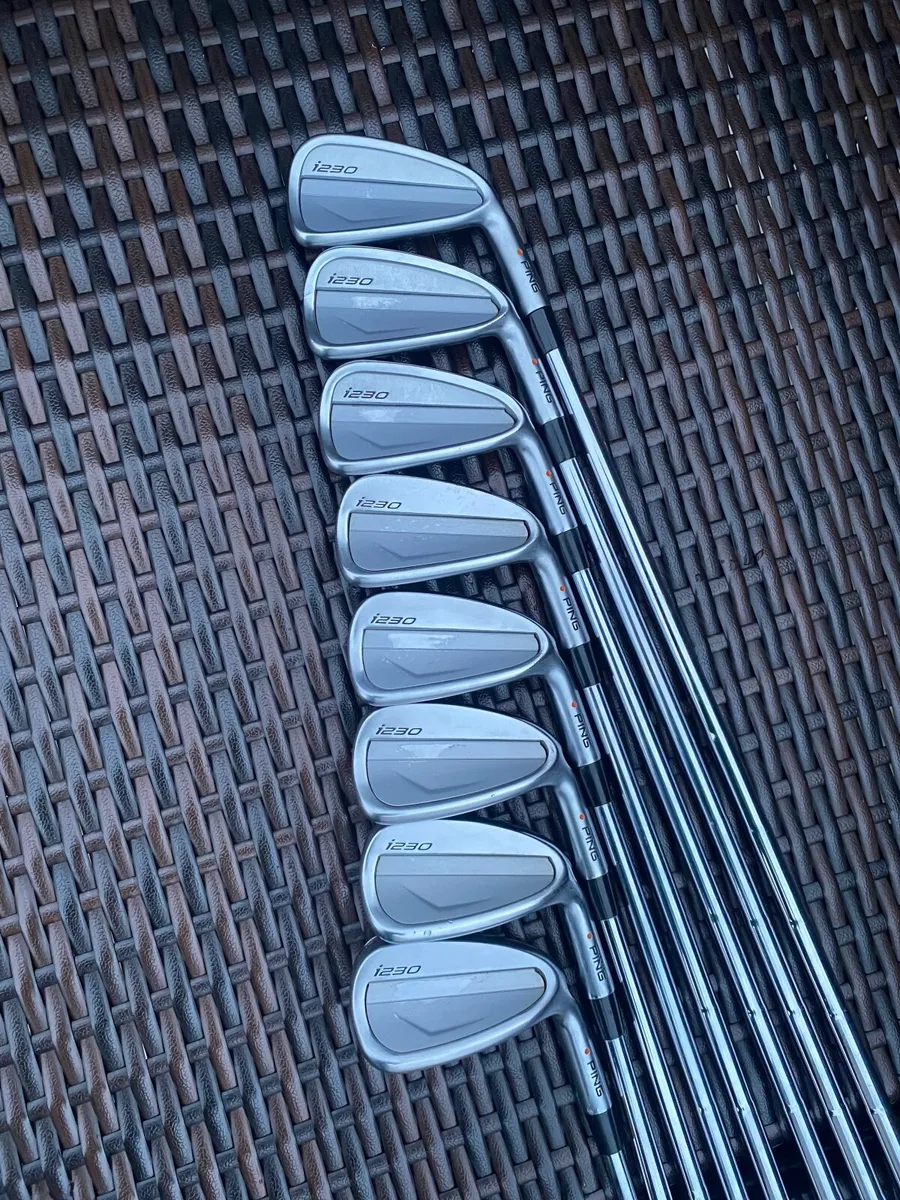 Ping i230 irons (3i-PW) - Image 1
