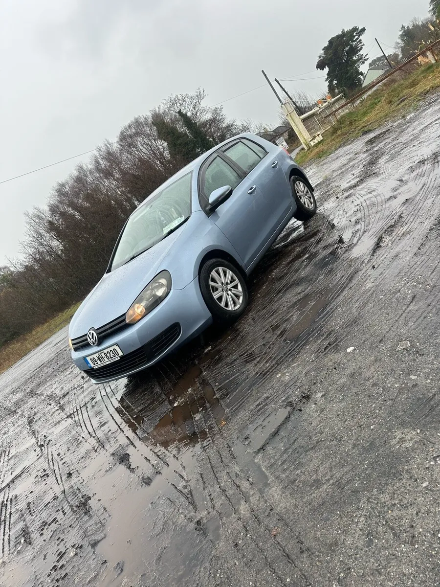 Volkswagen Golf - Image 1