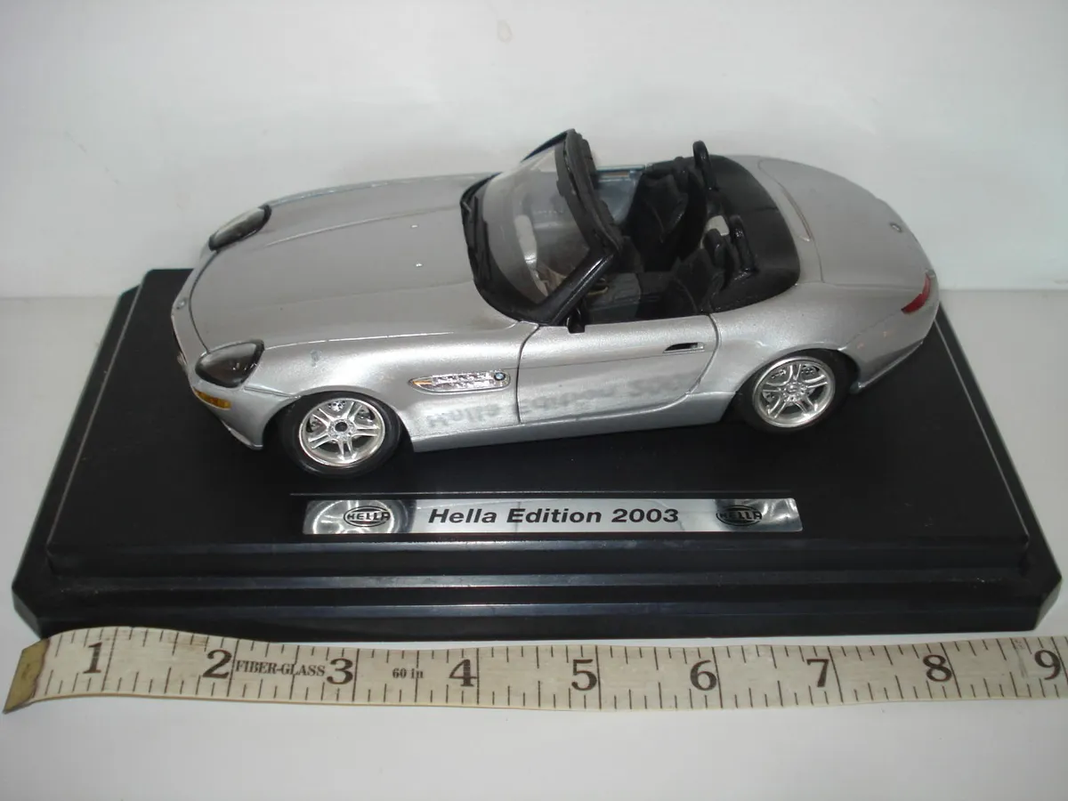 BURAGO BWW Z8 MODEL CAR. HELA. 1/24 SCALE. - Image 3