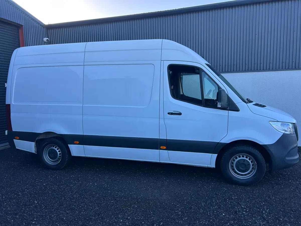 2020 Mercedes Sprinter 316 - RWD - Image 3