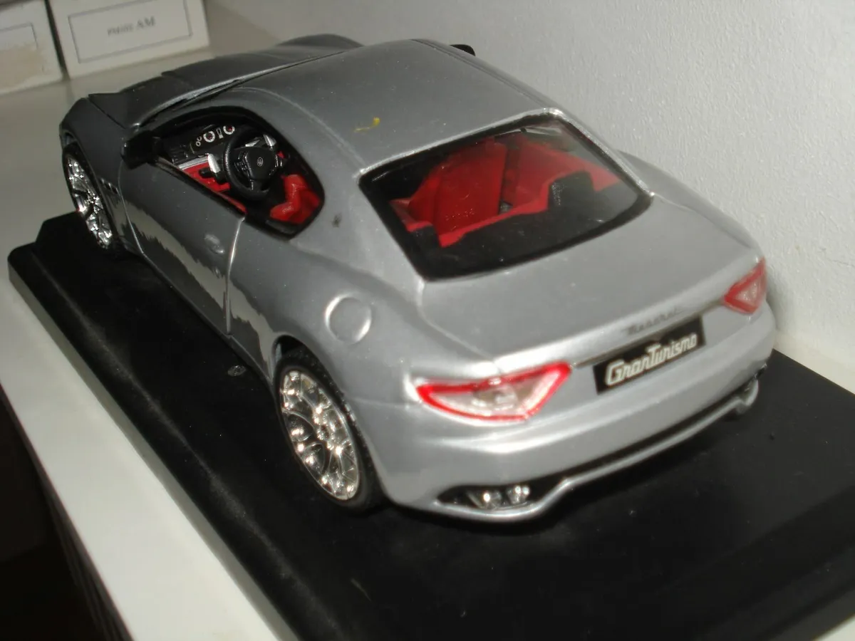 BURAGO MASERATI GRAN TURISMO MODEL CAR.1/24 SCALE. - Image 4